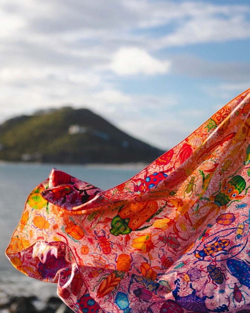 apaszka jedwabna dwustronna żuki spadiora 32