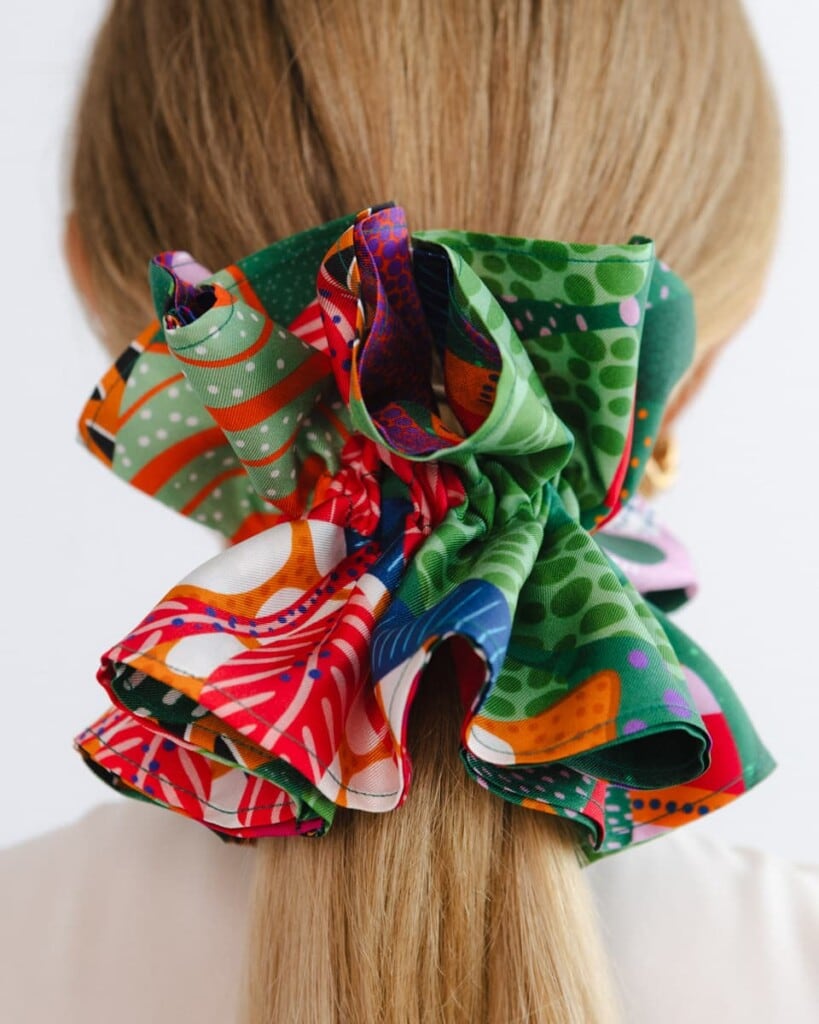 jedwabna gumka scrunchie ornamilo safari spadiora 1