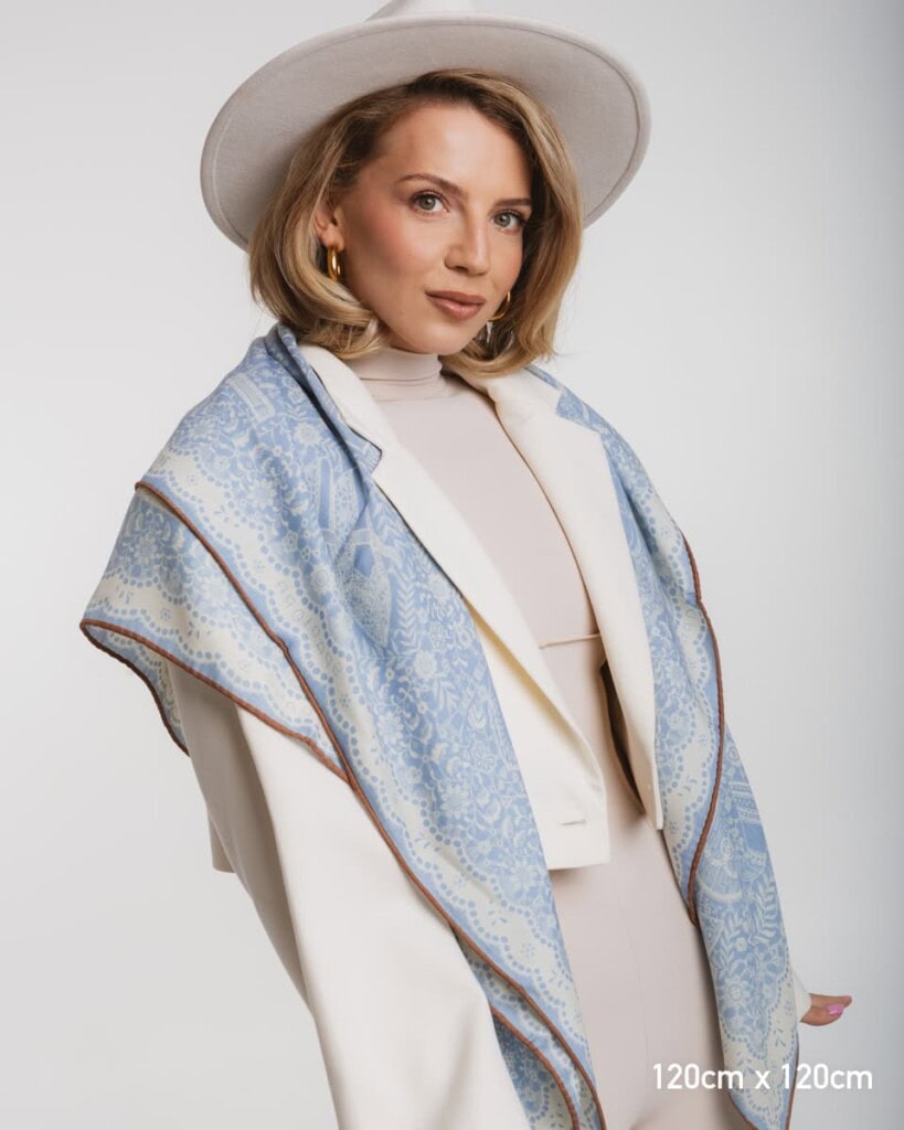 chusta welniano jedwabna dwustronna koronka blawatna spadiora