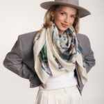 chusta welniano jedwabna dwustronna niebieskie szeptane opowiesci spadiora 4