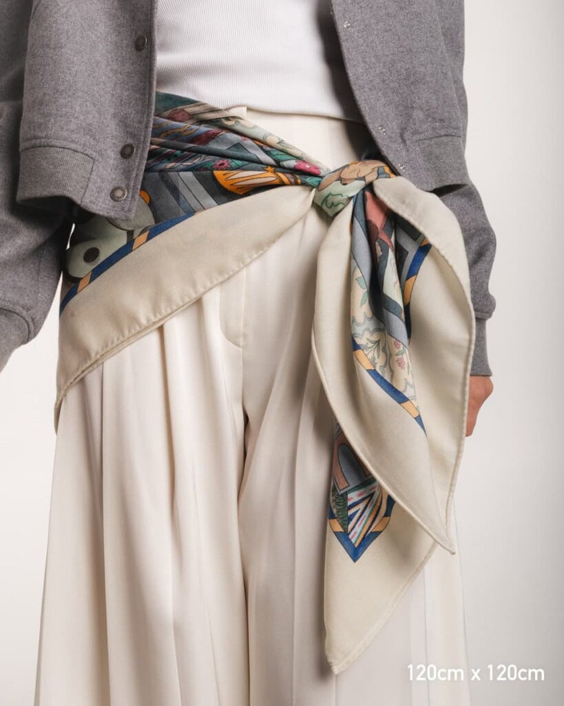 chusta welniano jedwabna dwustronna niebieskie szeptane opowiesci spadiora 9