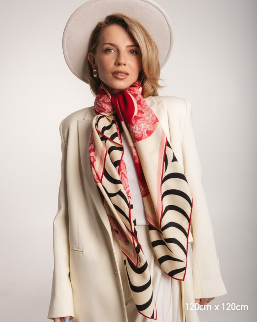 chusta welniano jedwabna dwustronna rok weza spadiora 3