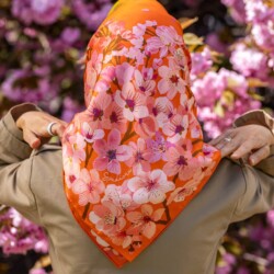 apaszka jedwabna dwustronna sakura o zachodzie slonca spadiora 17