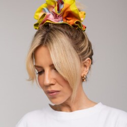 jedwabna gumka scrunchie ornamilo self love first  spadiora 2